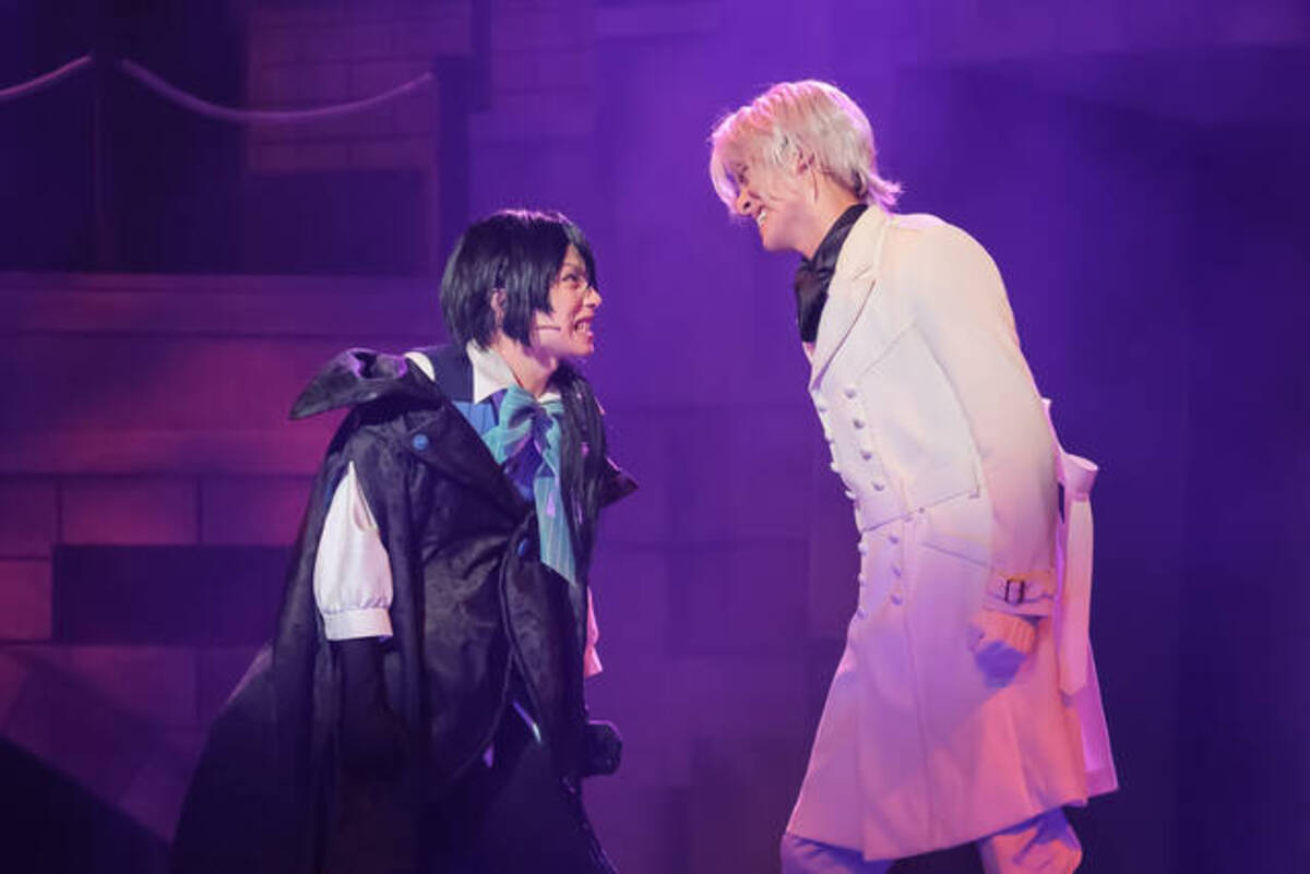 舞台『ヴァニタスの手記』待望の再演が開幕！ヴァニタス役の植田圭輔 