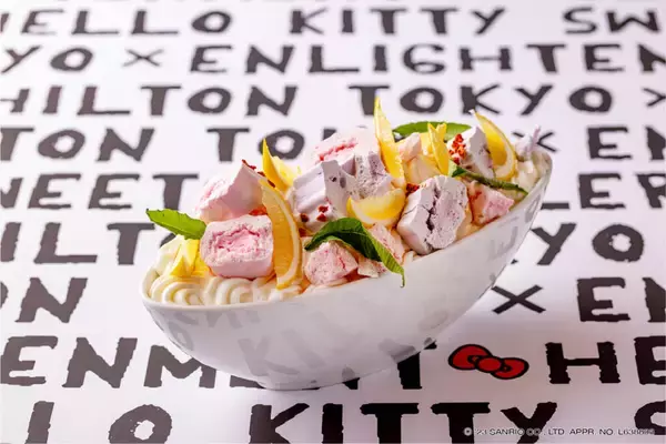 「「ハローキティ」のコラボスイーツビュッフェがヒルトン東京にて開催決定！ギャラリー風空間で夏らしいスイーツが楽しめる」の画像
