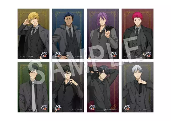 「『黒子のバスケ』黒スーツの描き下ろしグッズが「ジャンプフェスタ2023」に登場！ミニキャライラストのグッズも！アクスタや缶バッジなど」の画像