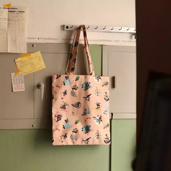 「『SK∞ エスケーエイト』のブランケット、トートバッグなどおしゃれで可愛いグッズ4種が発売決定」の画像