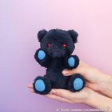 「アプリ『魔法使いの約束（まほやく）』のバースデーベアが発売決定！第1弾は4月生まれの「オズ」と「シノ」」の画像2