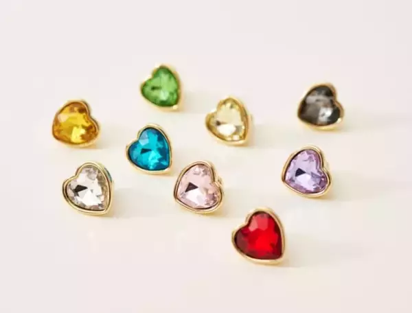 「推し活にぴったりなバッグが勢揃いする「推し事フェア2023」が開催。サンリオコラボやデザインがオシャレな「推し事バッグ」など発売」の画像