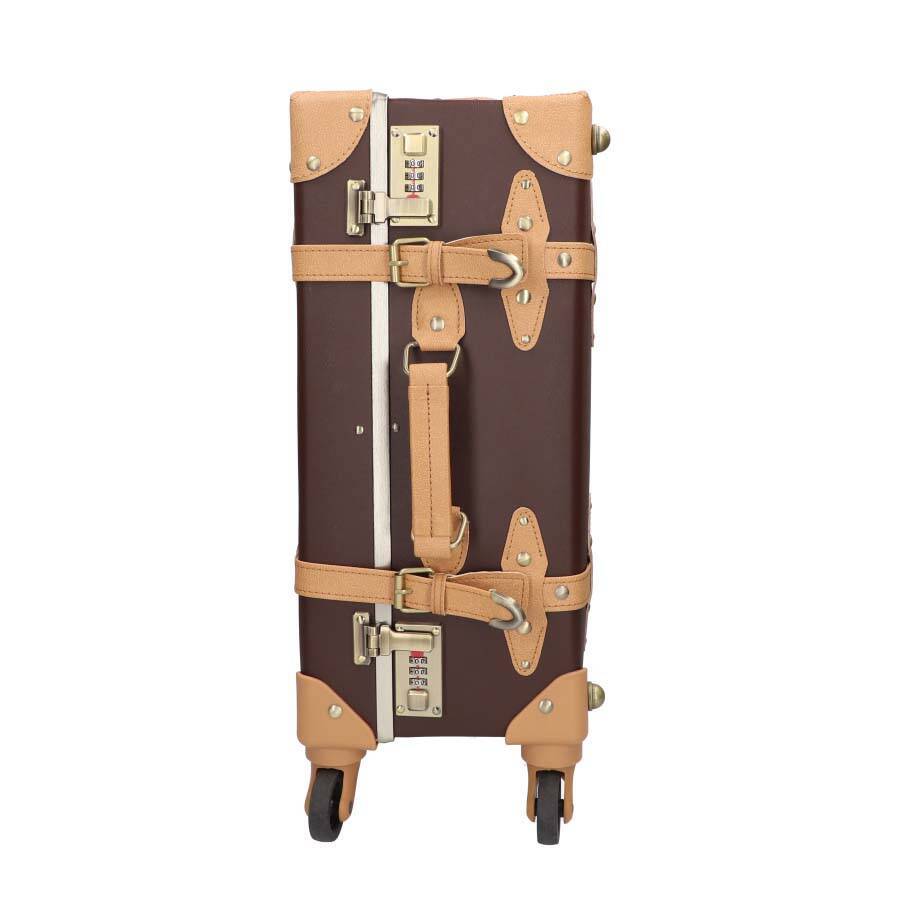 『ハリー・ポッター』よりホグワーツ生のトランクをイメージしたキャリーケースが発売決定！「マホウドコロ」での展示も