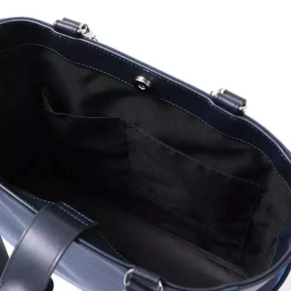 「『ブルーロック』千切豹馬や凪誠士郎モデルのバッグ、腕時計が発売。全8種がラインナップ」の画像