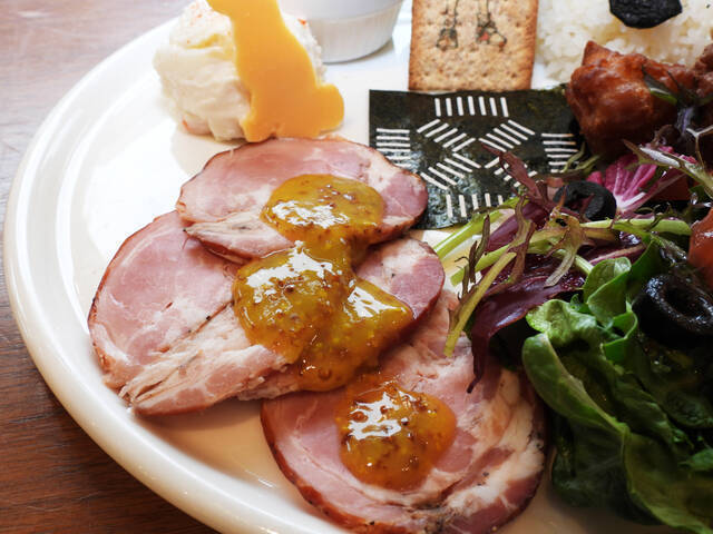 【体験レポ】食べる前から心がいっぱい！『名探偵コナン』ライブ・ミュージアムのカフェメニューがエモすぎる