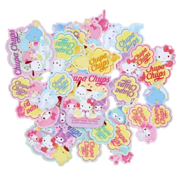 「ハローキティやクロミの「チュッパチャップス」コラボアイテムが1月18日発売へ。ぬいぐるみやクリアポーチ登場」の画像