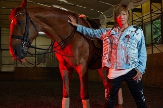 谷山紀章（47歳）初の写真集が発売決定。 撮影は世界的写真家レスリー・キー、1月30日（月）発売