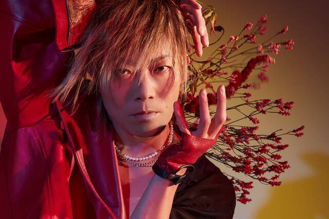 谷山紀章（47歳）初の写真集が発売決定。 撮影は世界的写真家レスリー・キー、1月30日（月）発売