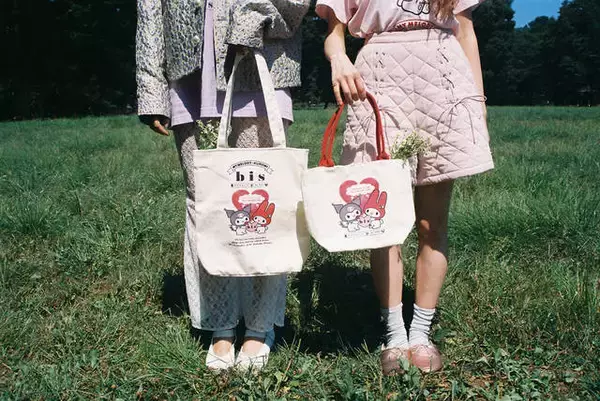 「『マイメロディ』＆『クロミ』が女性ファッション誌「bis」とコラボ♪ マスクポーチやトートバッグなど♪」の画像