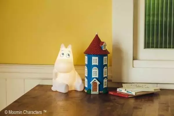 「『ムーミン』と「studio CLIP」がコラボ♪ 持ち手がムーミン＆ニョロニョロの傘など、可愛いグッズ多数！」の画像