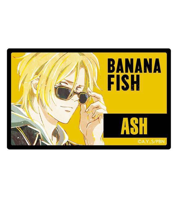 『BANANA FISH』のアッシュや英二がアーティスティックなデザインの缶バッジやＴシャツに♪