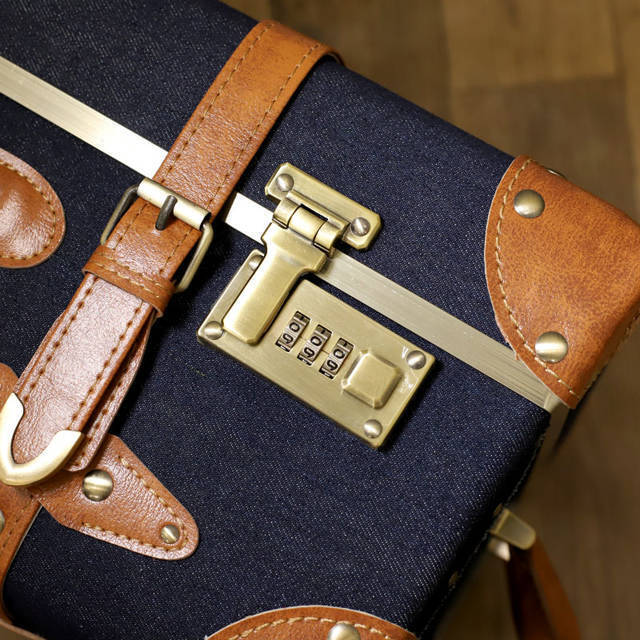 『ハイキュー!!』キャリーケース登場！ クラシカルデザインで大人ファンにもおすすめ♪