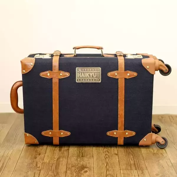 「『ハイキュー!!』キャリーケース登場！ クラシカルデザインで大人ファンにもおすすめ♪」の画像