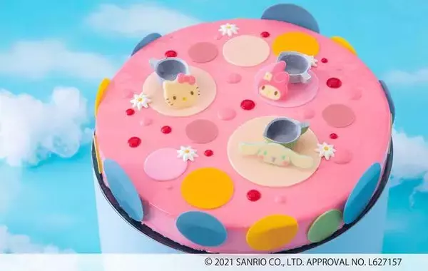 「『シナモロール』ヒルトン大阪でスイーツビュッフェ開催！ ふわもこ＆ゆめかわなスイーツ勢ぞろい♪」の画像