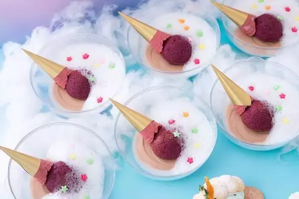 「『シナモロール』ヒルトン大阪でスイーツビュッフェ開催！ ふわもこ＆ゆめかわなスイーツ勢ぞろい♪」の画像