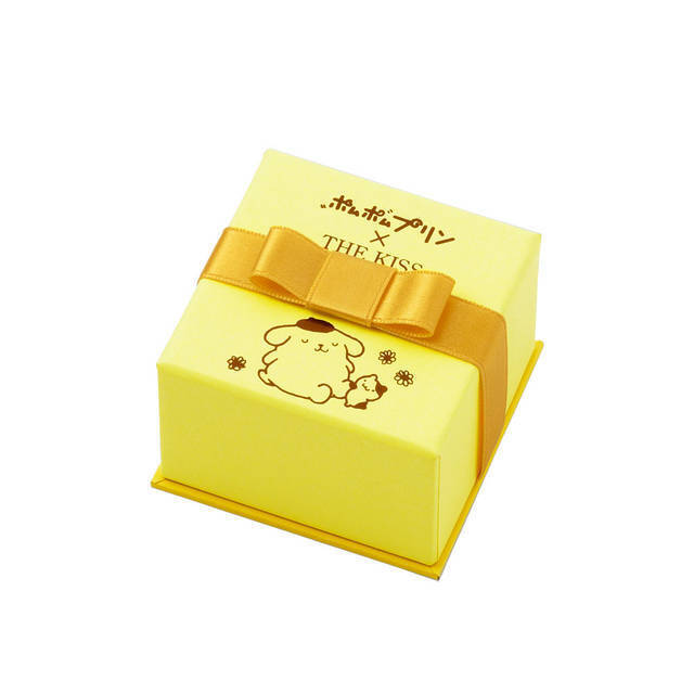 『ポムポムプリン』きらきら輝くジュエリー化♪ 幸せのクローバーチャームつき♪