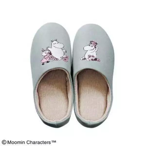 「『ムーミン』豪華付録！ 扇風機、洗えるスリッパ、インテリアバッグを手に入れよう」の画像