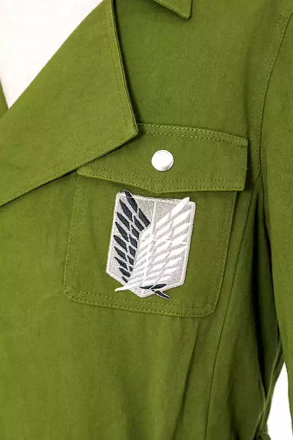 「「自由の翼」総刺繍！ 豪華仕様の『進撃の巨人』調査兵団ロングコートが発売！」の画像
