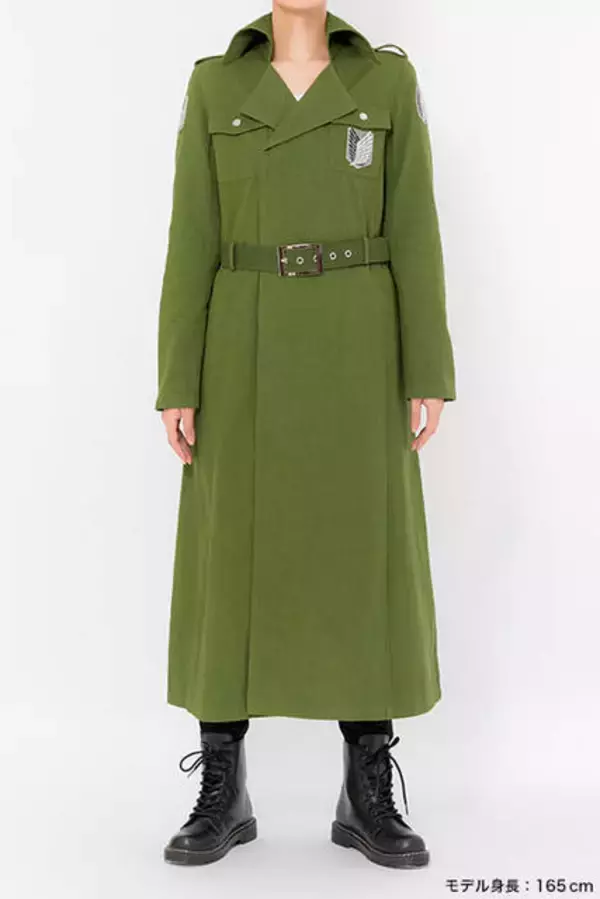 「「自由の翼」総刺繍！ 豪華仕様の『進撃の巨人』調査兵団ロングコートが発売！」の画像