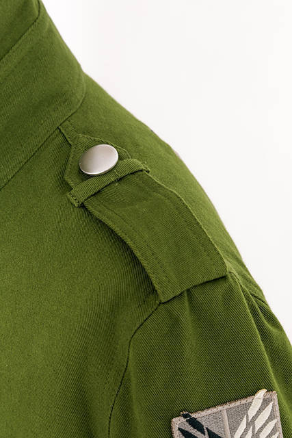 「自由の翼」総刺繍！ 豪華仕様の『進撃の巨人』調査兵団ロングコートが発売！
