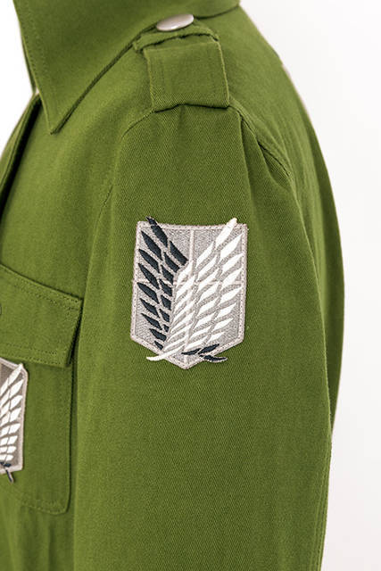 「自由の翼」総刺繍！ 豪華仕様の『進撃の巨人』調査兵団ロングコートが発売！