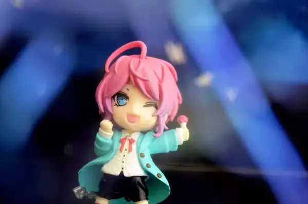 【ダイソー】100均グッズでエモ写真が撮れるワザ。プロカメラマンも実践！