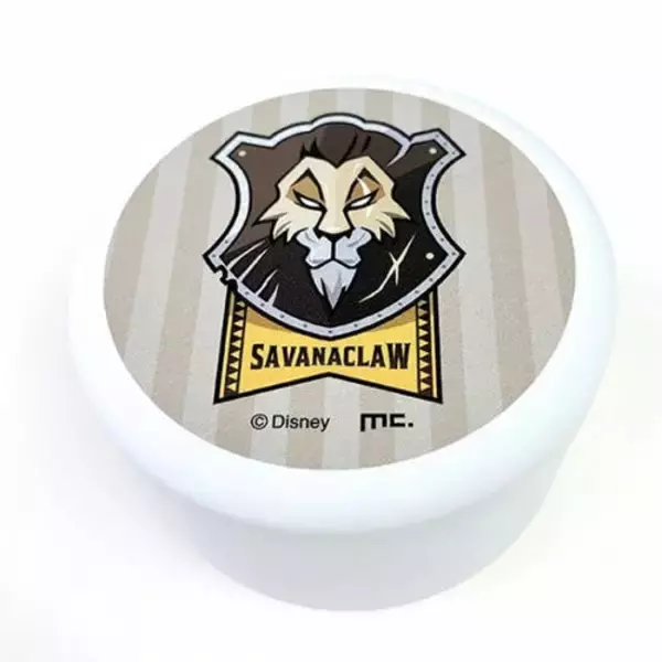 「寮モチーフ♪『ツイステッドワンダーランド』巾着＆缶セット登場！ 持ち歩きに便利なサイズ」の画像