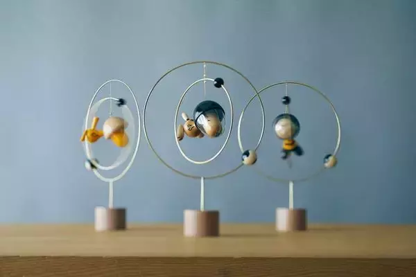 「『スヌーピー』の宇宙飛行士姿がモビールに♪ ウッドストックやチャーリー・ブラウンも♪」の画像