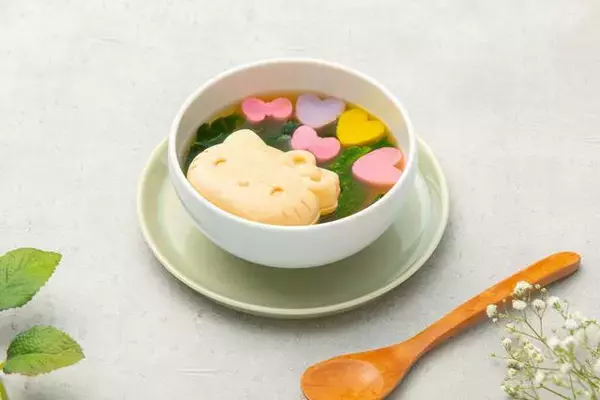 「お土産やギフトにも♪ 『ハローキティ』型の可愛い「加賀麩」が登場♪」の画像