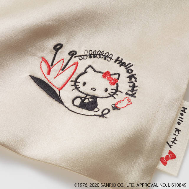 『ハローキティ』ボタニカル柄のワンピースパジャマが登場♪ おうち時間を可愛く過ごそう♪