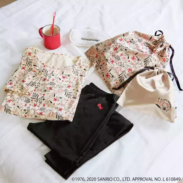 「『ハローキティ』ボタニカル柄のワンピースパジャマが登場♪ おうち時間を可愛く過ごそう♪」の画像