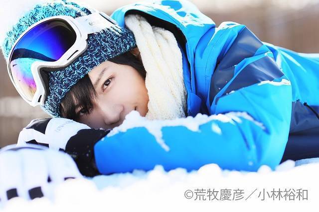 荒牧慶彦の写真集『Seasons ～春夏秋冬～』発売！ 製作期間1年越えのセルフプロデュース超大作