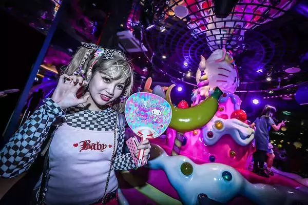 「来場者30,000人突破！ 『ハローキティ』×「KAWAII MONSTER CAFE」開催期間の延長が決定！」の画像