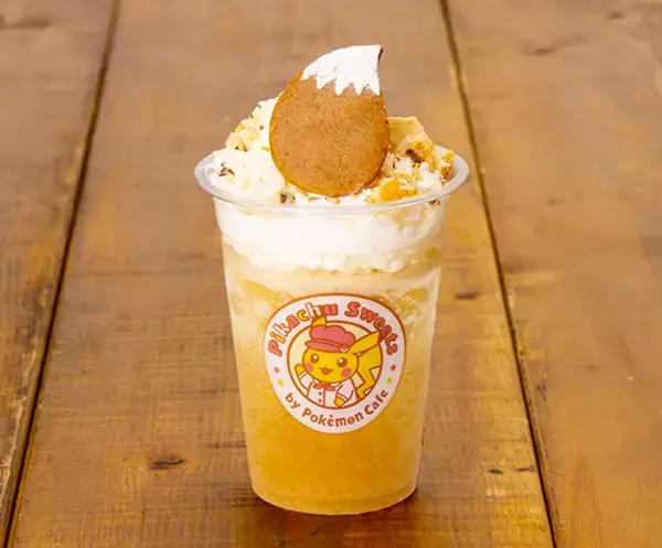 「期間限定♪ ポケモンカフェに『イーブイ』しっぽのアップルパイフラッペ登場！」の画像