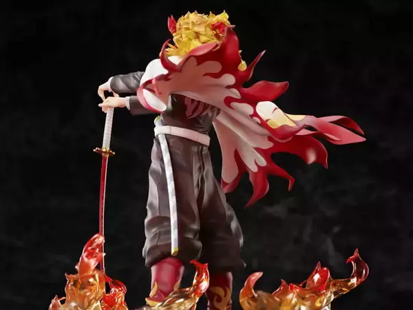 「『鬼滅の刃』“200億の男”で話題！煉獄杏寿郎の1/8スケールフィギュアが登場！」の画像