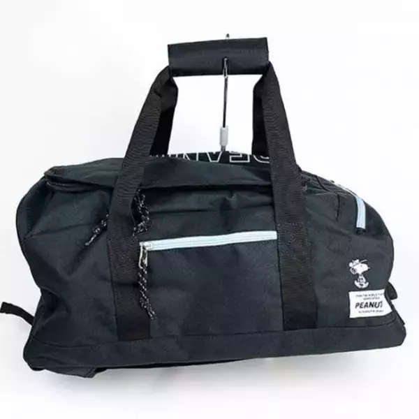 「『スヌーピー』２WAY仕様のボストンリュック登場！ 旅行やアウトドアにおすすめ♪」の画像