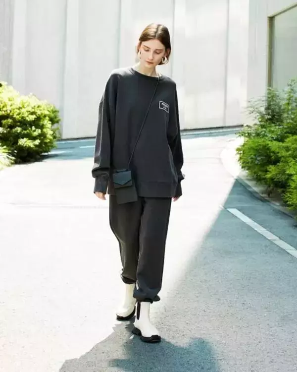 「『スヌーピー』が人気アパレルブランドとコラボ！ 日常使いしやすいヴィンテージ風デザイン♪」の画像