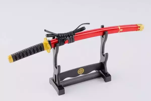 「『刀剣乱舞』名刀を模したペーパーナイフが発売決定！へし切長谷部・加州清光・大和守安定の3振り」の画像