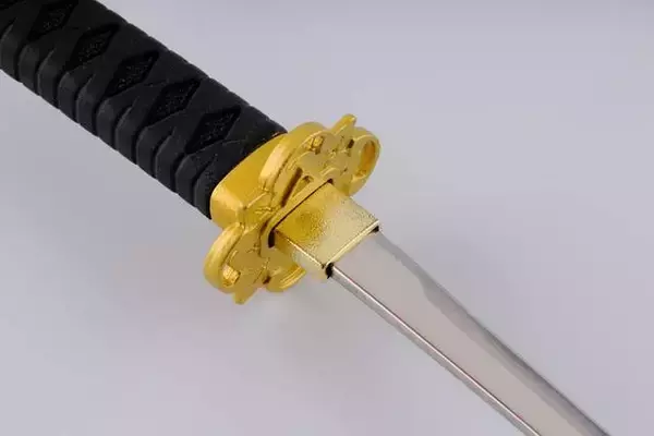 「『刀剣乱舞』名刀を模したペーパーナイフが発売決定！へし切長谷部・加州清光・大和守安定の3振り」の画像