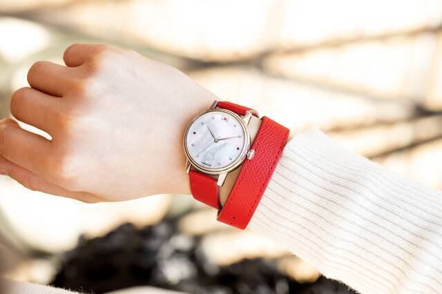 『ハローキティ』東京コラボウォッチ登場！ 東京らしいモチーフを取り入れた特別な腕時計♪