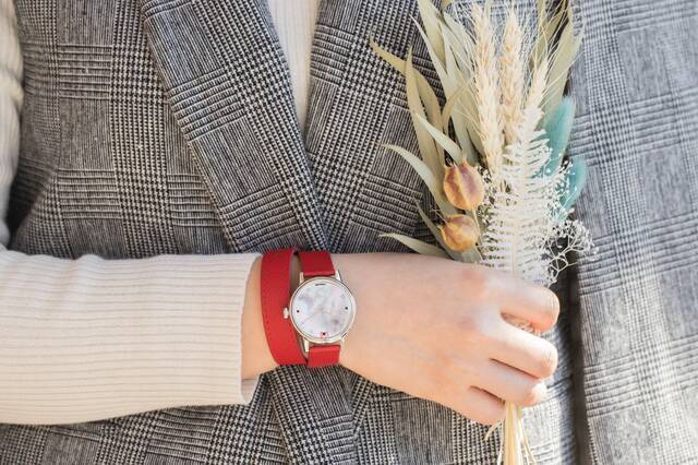 『ハローキティ』東京コラボウォッチ登場！ 東京らしいモチーフを取り入れた特別な腕時計♪