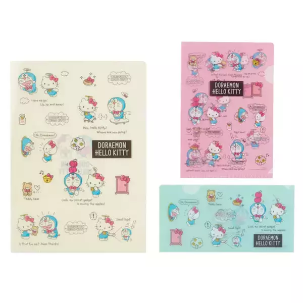 「『ドラえもん』×『ハローキティ』コラボグッズ多数♪ ひみつ道具やリボンで仲良く遊ぶ姿が♪」の画像