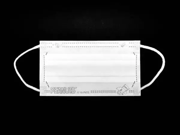 「大人向けのキャラクターマスクに『スヌーピー』登場！ 風邪予防にぴったり♪」の画像
