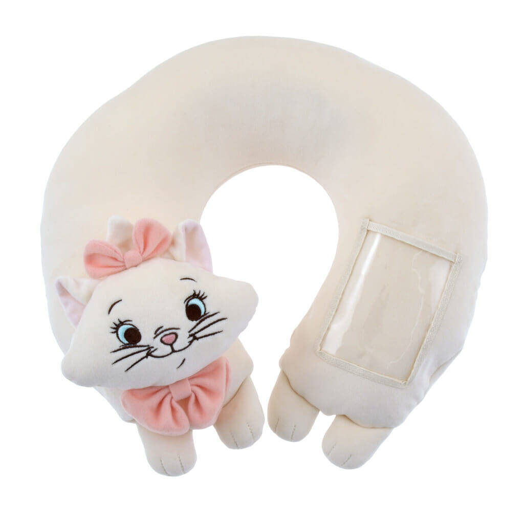 ディズニーよりマリーの推し活グッズが発売決定！淡いピンク色が基調のうちわケースやペンライトケース、カードケースなど