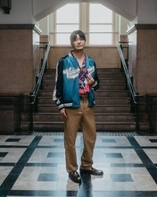 花江夏樹とヴァレンティノがコラボ。世界的ファッションブランドの最新コレクションを身にまとい日本声優が“愛の文章”を朗読
