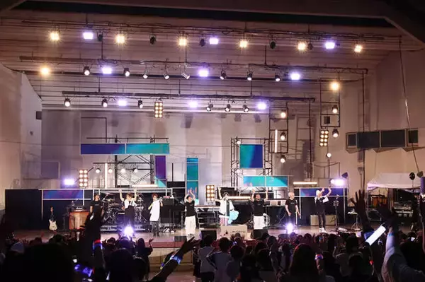 「寺島拓篤10th ANNIVERSARY LIVE 大阪公演レポート 「ファンの皆さんも僕にとっての光です」」の画像