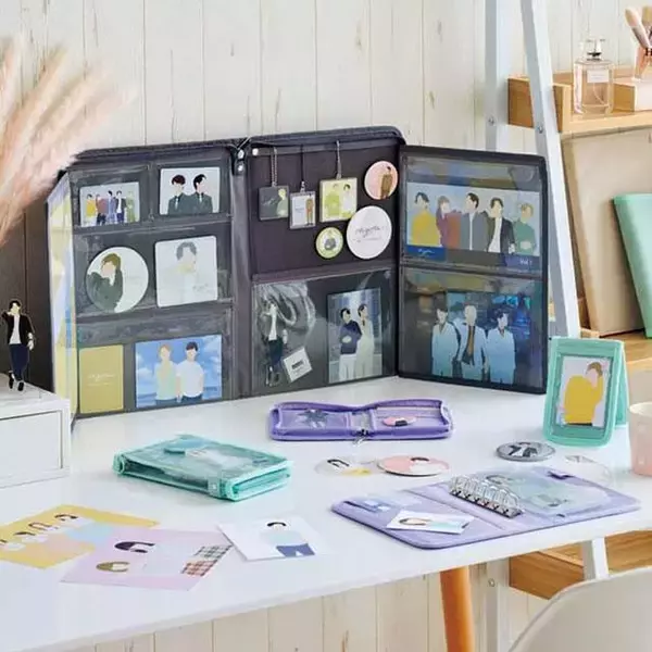 「ロフトに「推し活文房具」が登場！ぬいぐるみを持ち歩くキューブポーチ、ブロマイドや缶バッジをまとめるコレクションファイルなど」の画像