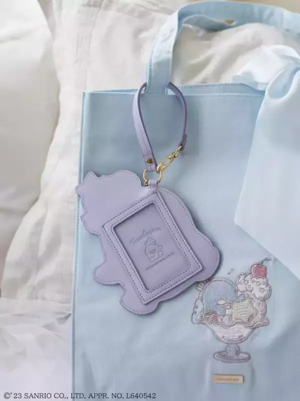 「『タキシードサム』が「Maison de FLEUR」とコラボ！80年代風のポップ＆ファンシーなトートバッグ、パスケースが登場」の画像