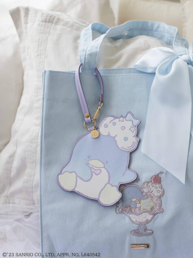 『タキシードサム』が「Maison de FLEUR」とコラボ！80年代風のポップ＆ファンシーなトートバッグ、パスケースが登場