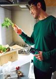 「カラダの中からウェルネス！ユースケ部長が始めた“野菜の宅配サービス”と、おすすめサプリ軍」の画像2